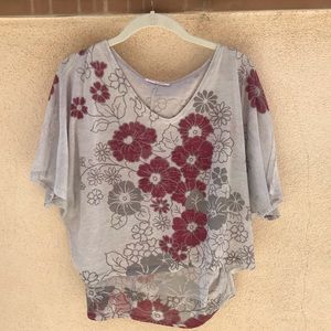 Cute summer gray & maroon floral top